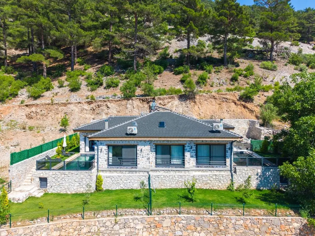 Property in Uzumlu